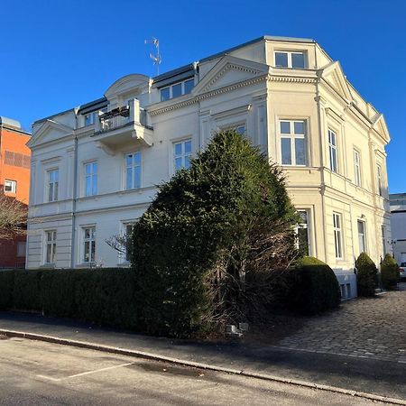 The Embassy Apartment Лунд Екстериор снимка
