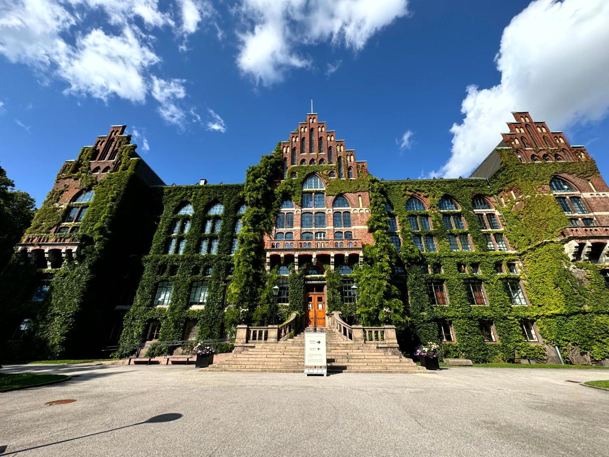The Embassy Apartment Лунд Екстериор снимка